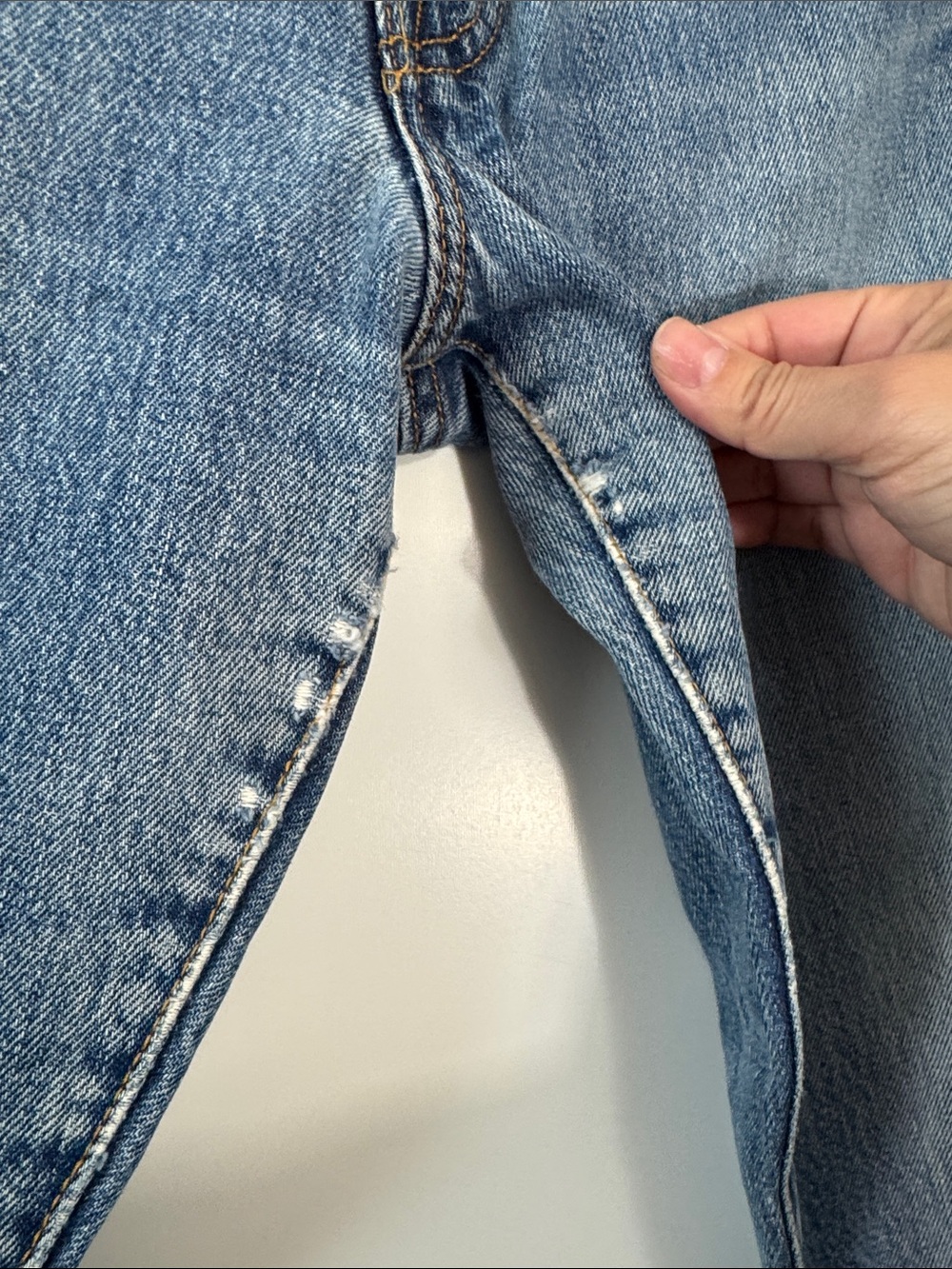 Levi's Womens 501 Vintage Straight-Leg Classic Indigo Denim Jeans Sz 28 - Picture 6 of 8